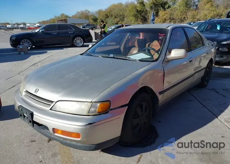 1995 Honda Accord Lx from USA, damaged, VIN JHMCD5631SC064449